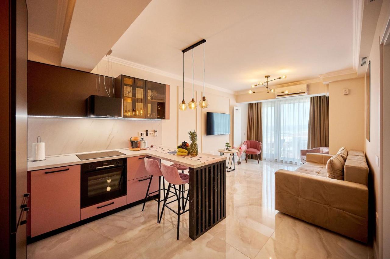 Wave N' Sea Apartment In Infinity Beach Resort - Parking Мамая Экстерьер фото