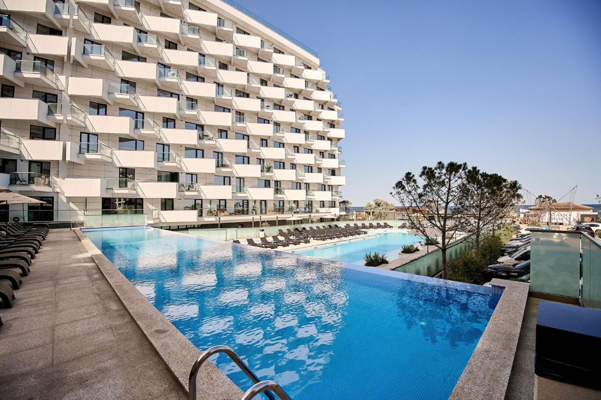 Wave N' Sea Apartment In Infinity Beach Resort - Parking Мамая Экстерьер фото